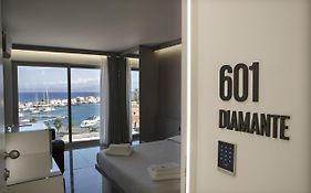Upper - Boutique Hotel